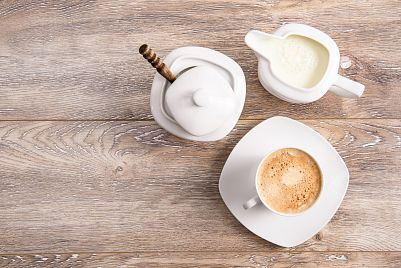 Holdujete kávě s mlékem a cukrem? Zkuste to tentokrát jinak, tělo vám poděkuje