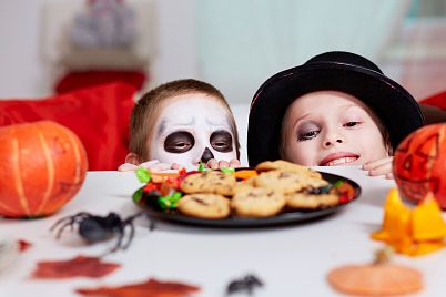 Vytvořte dětem strašidelnou oslavu nebo ochutnejte tradiční halloweenské recepty