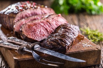 Steak připravíte chutně i doma. Vysoká kuchařská škola není třeba