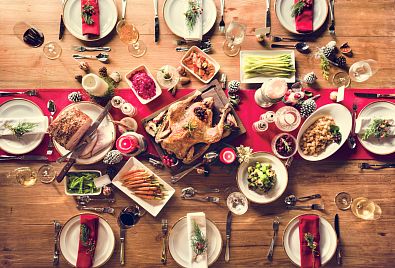 Víte, jak se slaví Vánoce ve světě? Poznejte tradiční vánoční jídelníčky z různých koutů světa