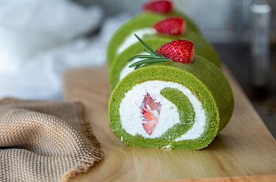 Matcha: Zelené zdraví ve sklenici, ale i v buchtě či zmrzlině