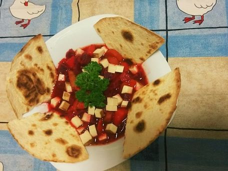 Guláš z řepy a uzeným tofu