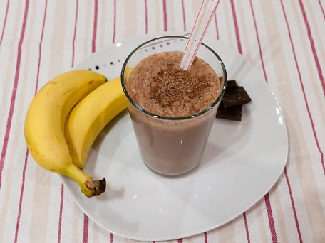 Čokoládový koktejl s banány
