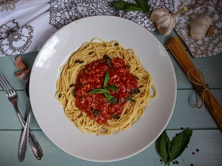 Vegan boloňské špagety