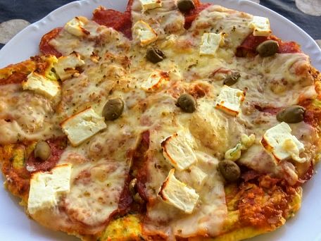 Low carb pizza z cukety