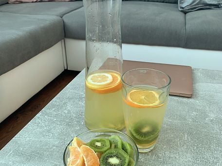 Limonáda z kiwi a pomeranče