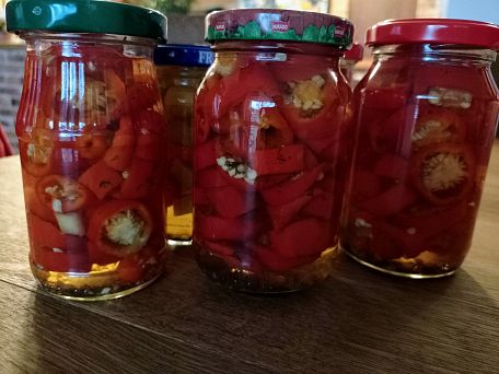 Nakládané chilli papričky