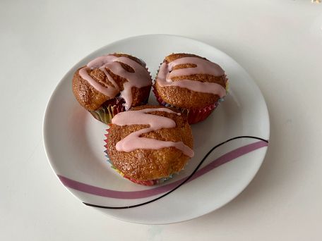 Muffiny s citronem a malinami