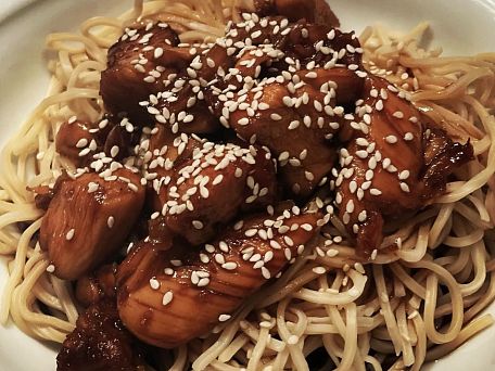 Kuřecí teriyaki s nudlemi